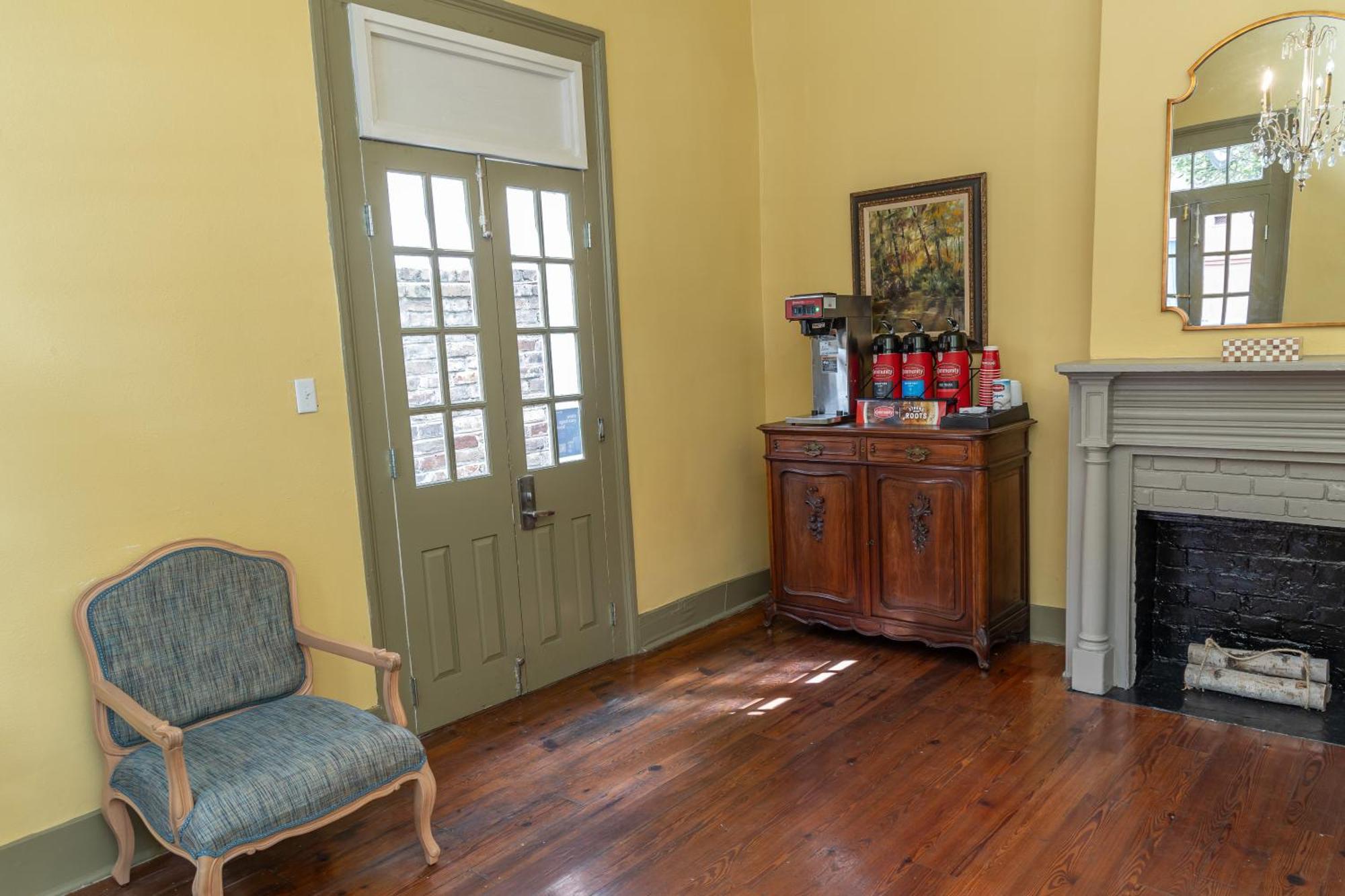 Inn On Ursulines, A French Quarter Guest Houses Property Новый Орлеан Экстерьер фото